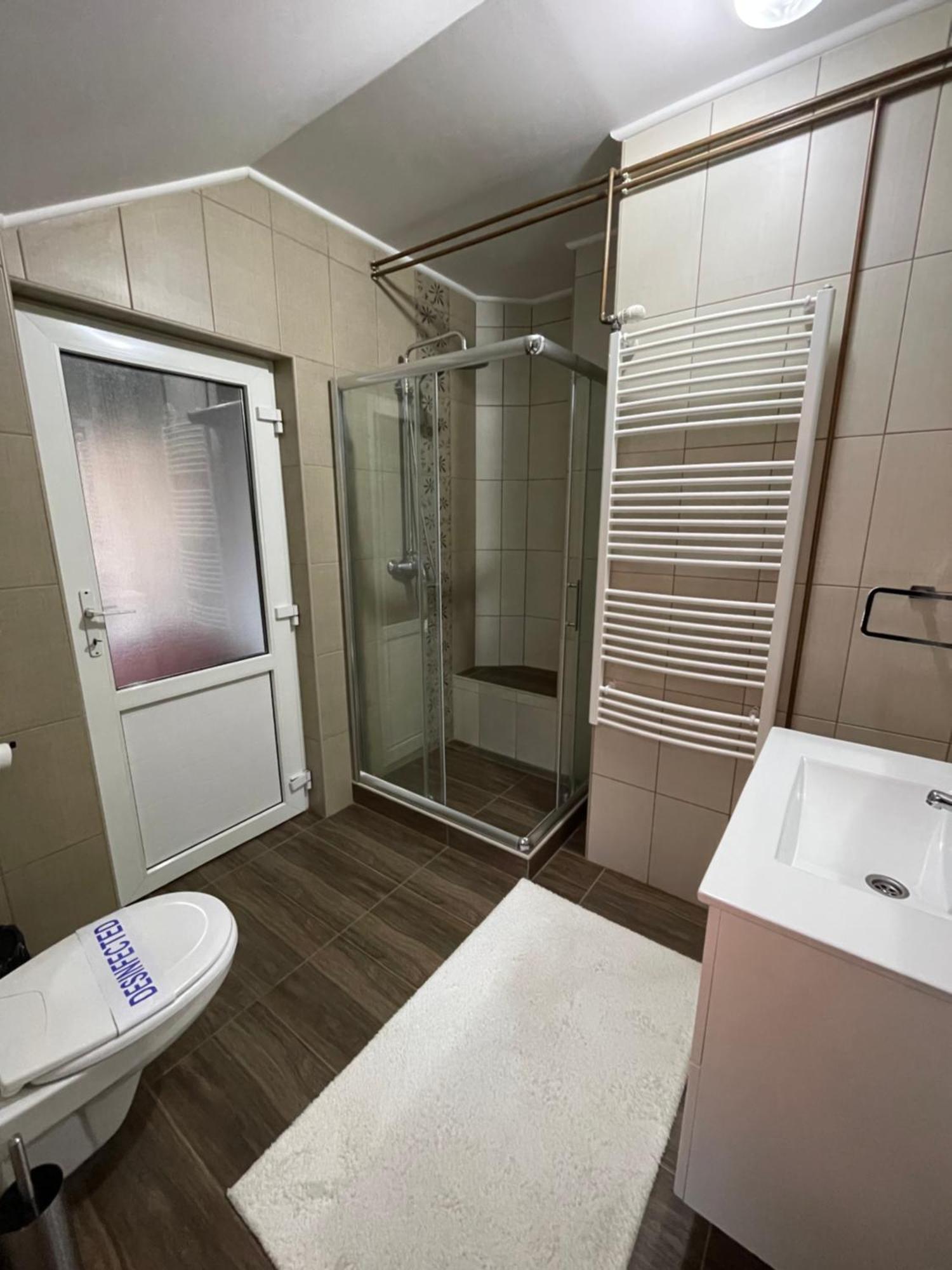 Guest House Luxotel Зренянин Екстер'єр фото